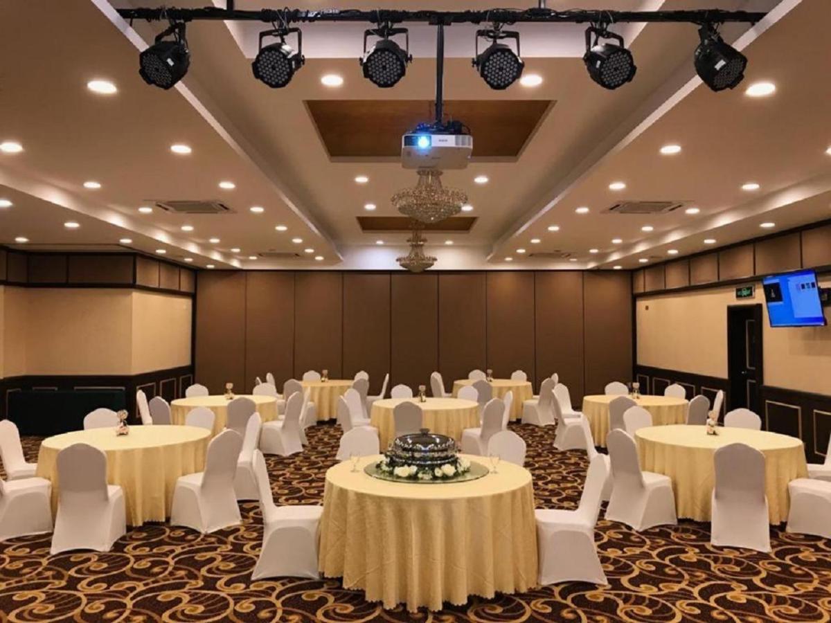 U3 Hotel Subang Jaya Kültér fotó